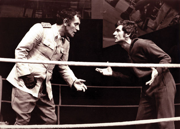 ДУБОК ТРАГ: Одлазак великог глумца Михаила Јанкетића